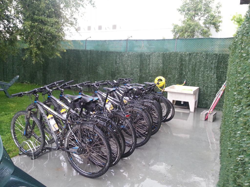 San Anton Hostal Melide